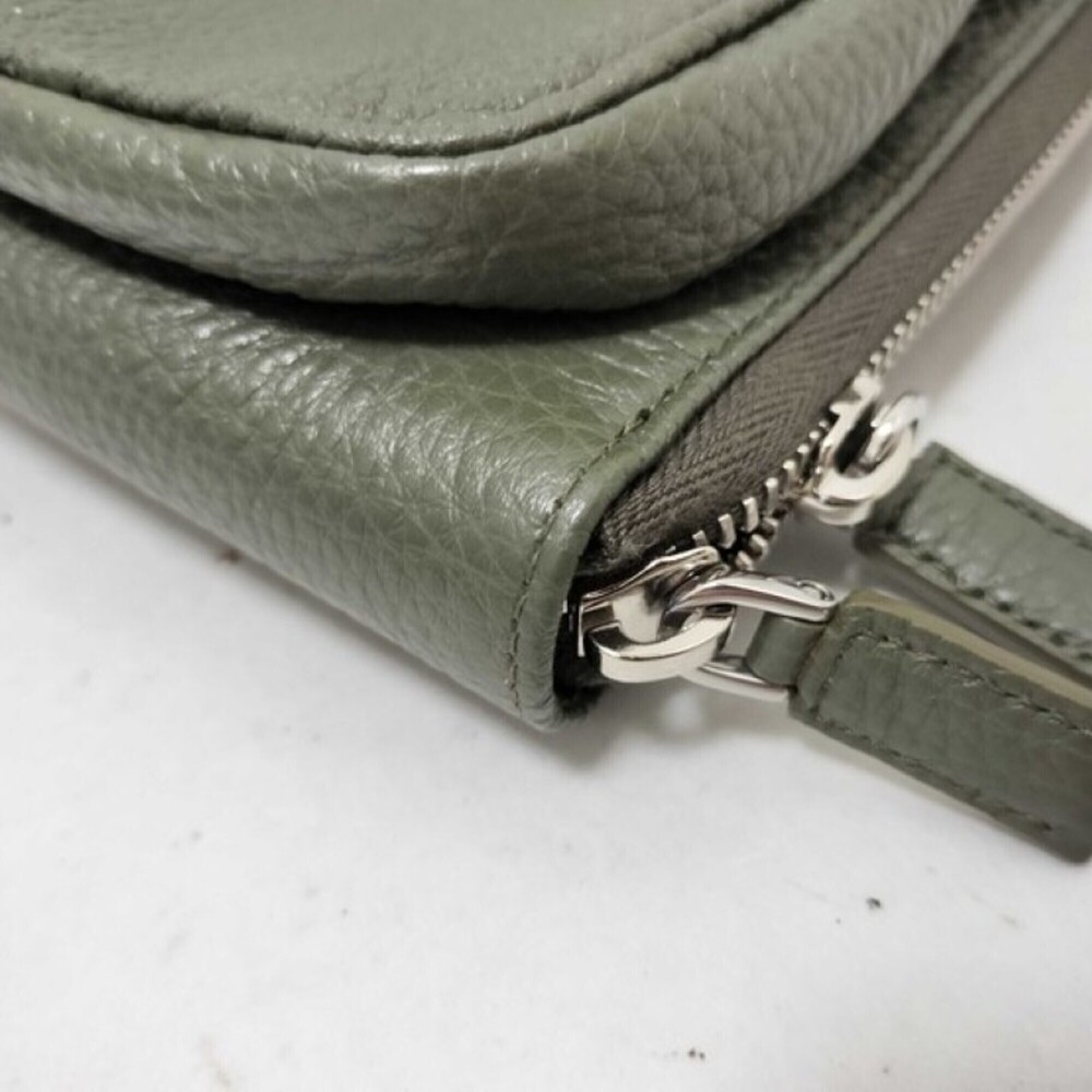 PRADA Bag - Picture 7 of 10